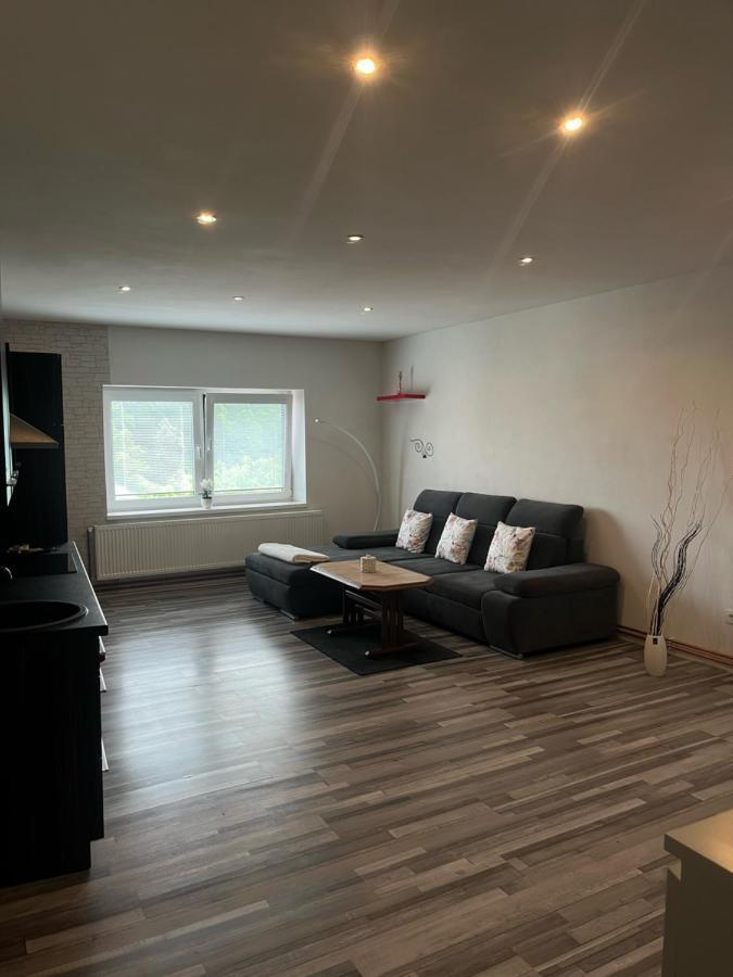 Apartman V Rodinnem Dome Jaromer Exterior foto
