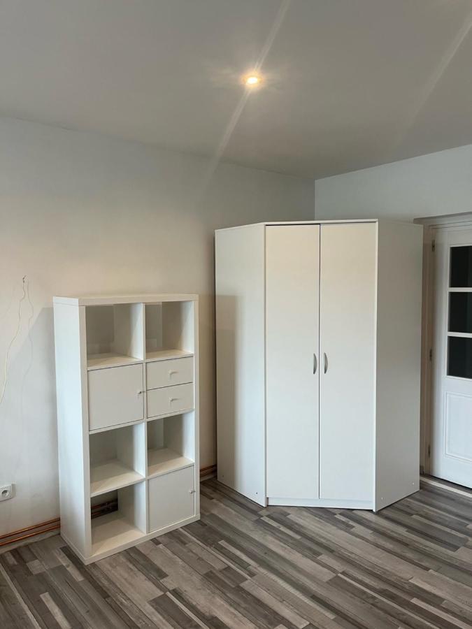 Apartman V Rodinnem Dome Jaromer Exterior foto