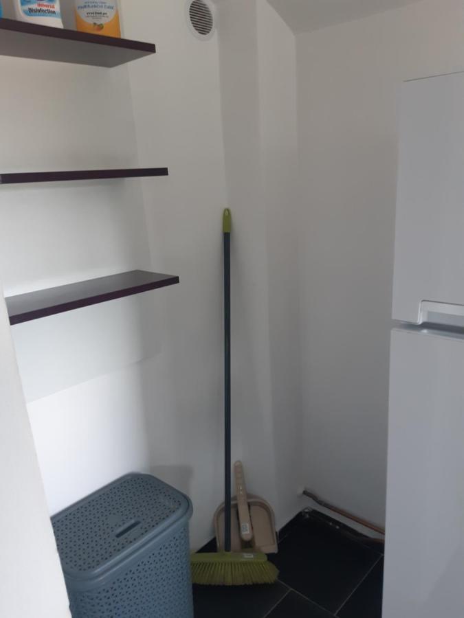 Apartman V Rodinnem Dome Jaromer Exterior foto